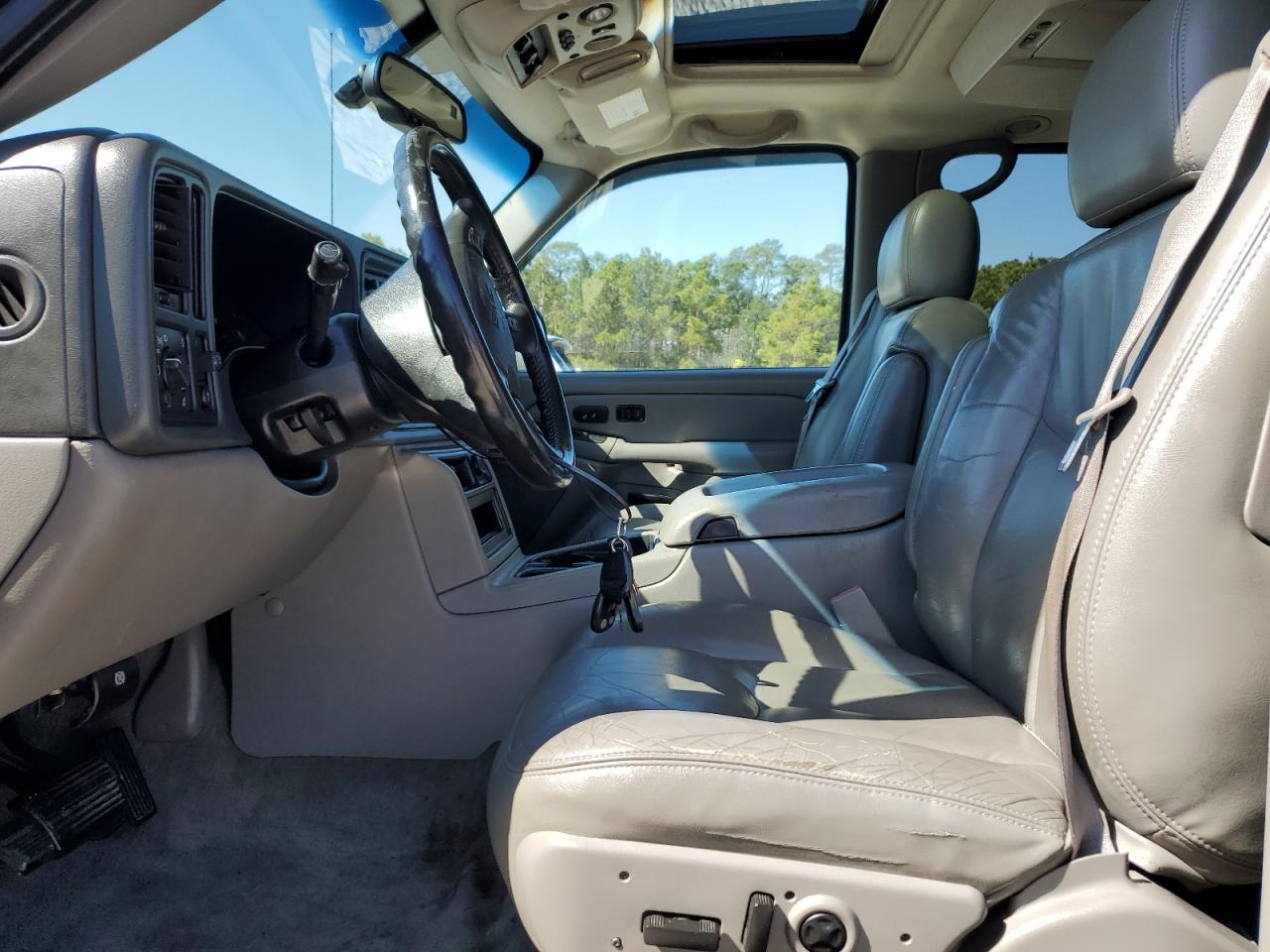 2005 GMC Yukon - Image 7