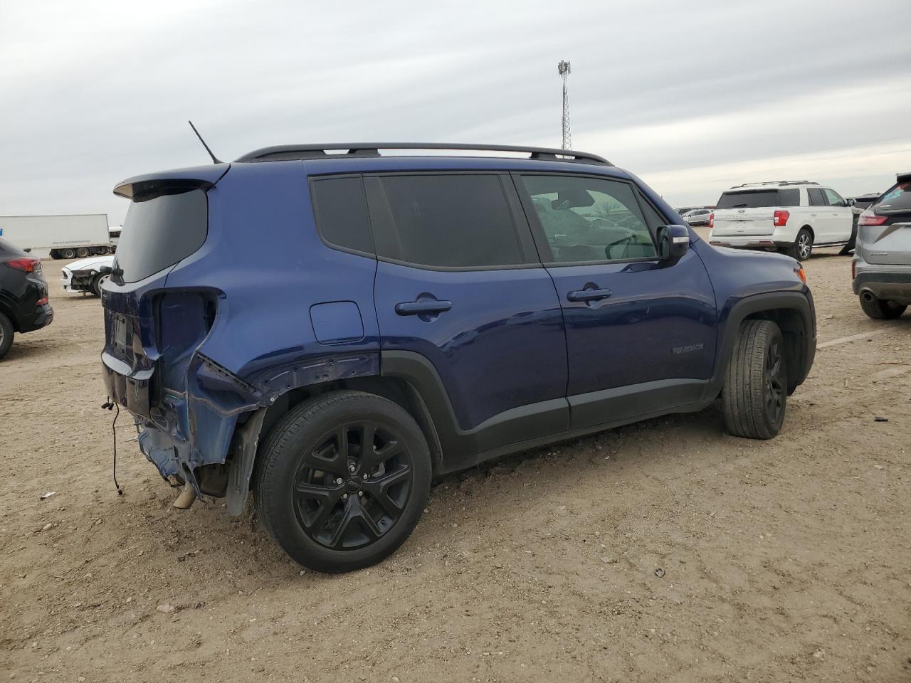 2017 Jeep Renegade - Image 3