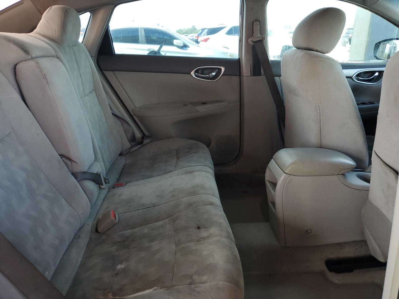 2013 Nissan Sentra - Image 10
