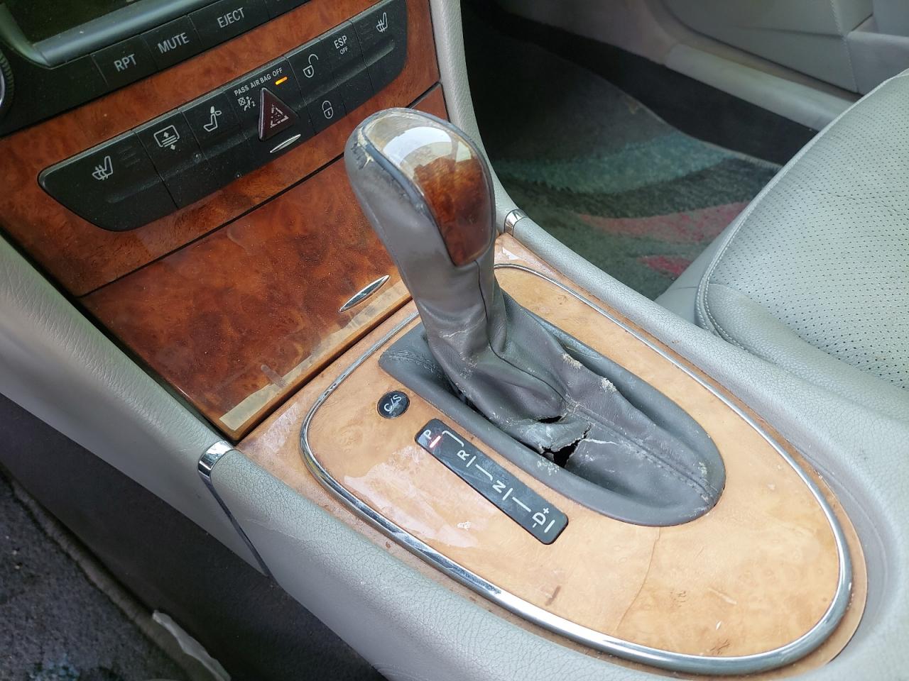WDBUF56J46A959321 - 2006 Mercedes Benz E 350 - #46196855