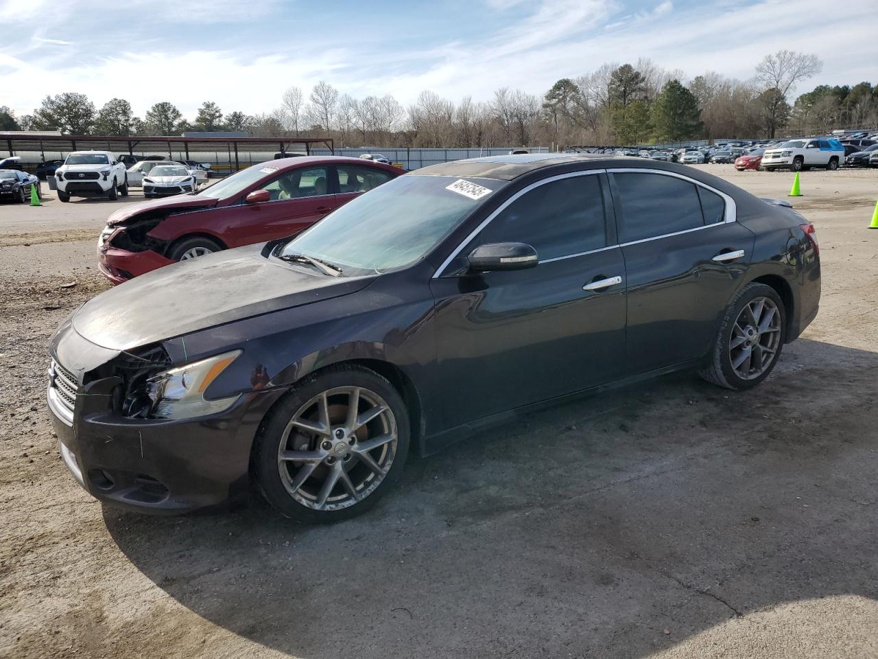 2010 Nissan Maxima - Image 1