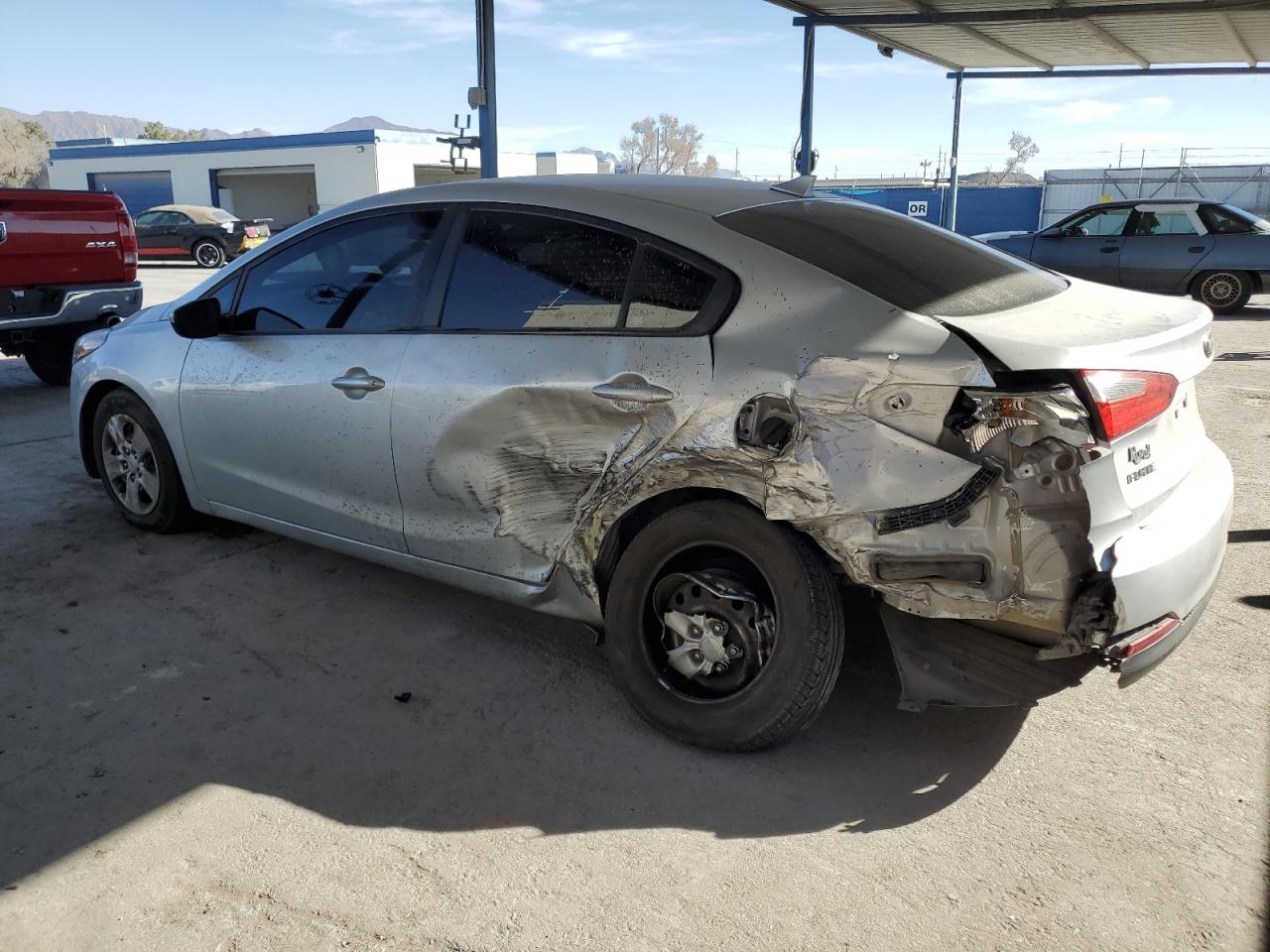 2016 Kia Forte - Image 2