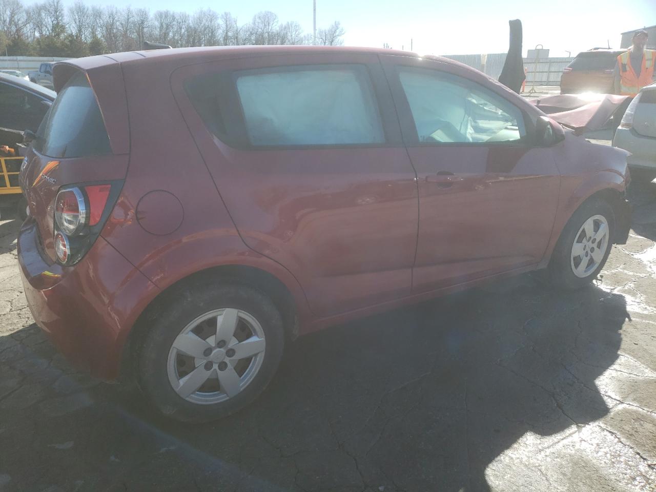 2013 Chevrolet Sonic - Image 3