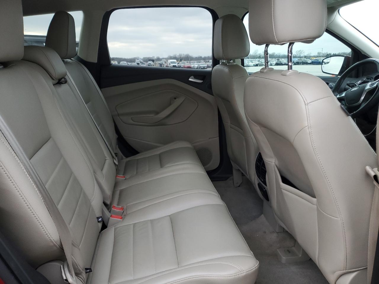 2015 Ford Escape - Image 12
