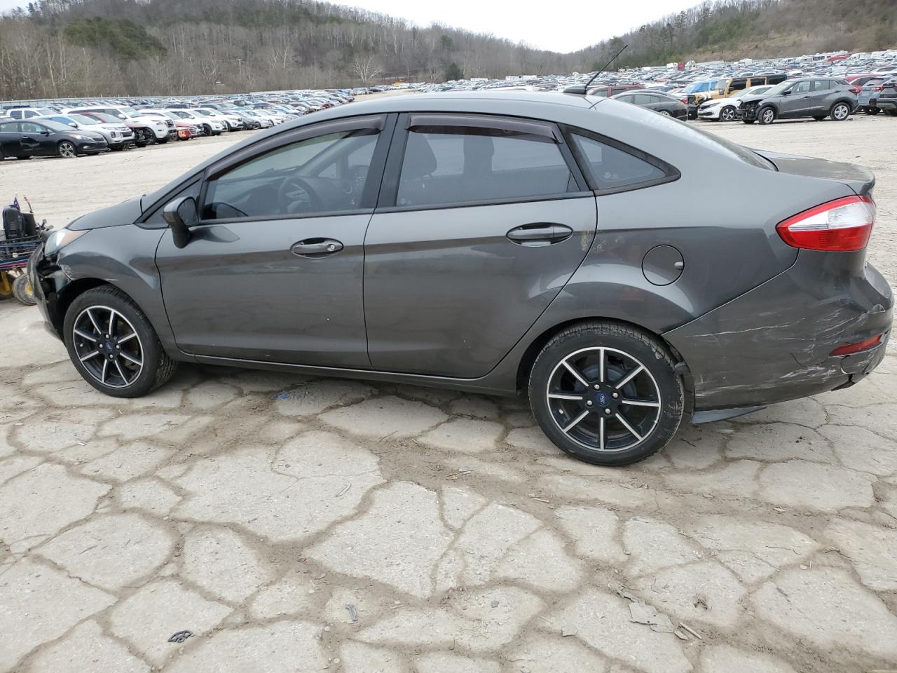 2019 Ford Fiesta - Image 2