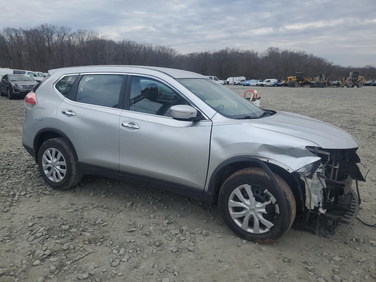 2015 Nissan Rogue - Image 4