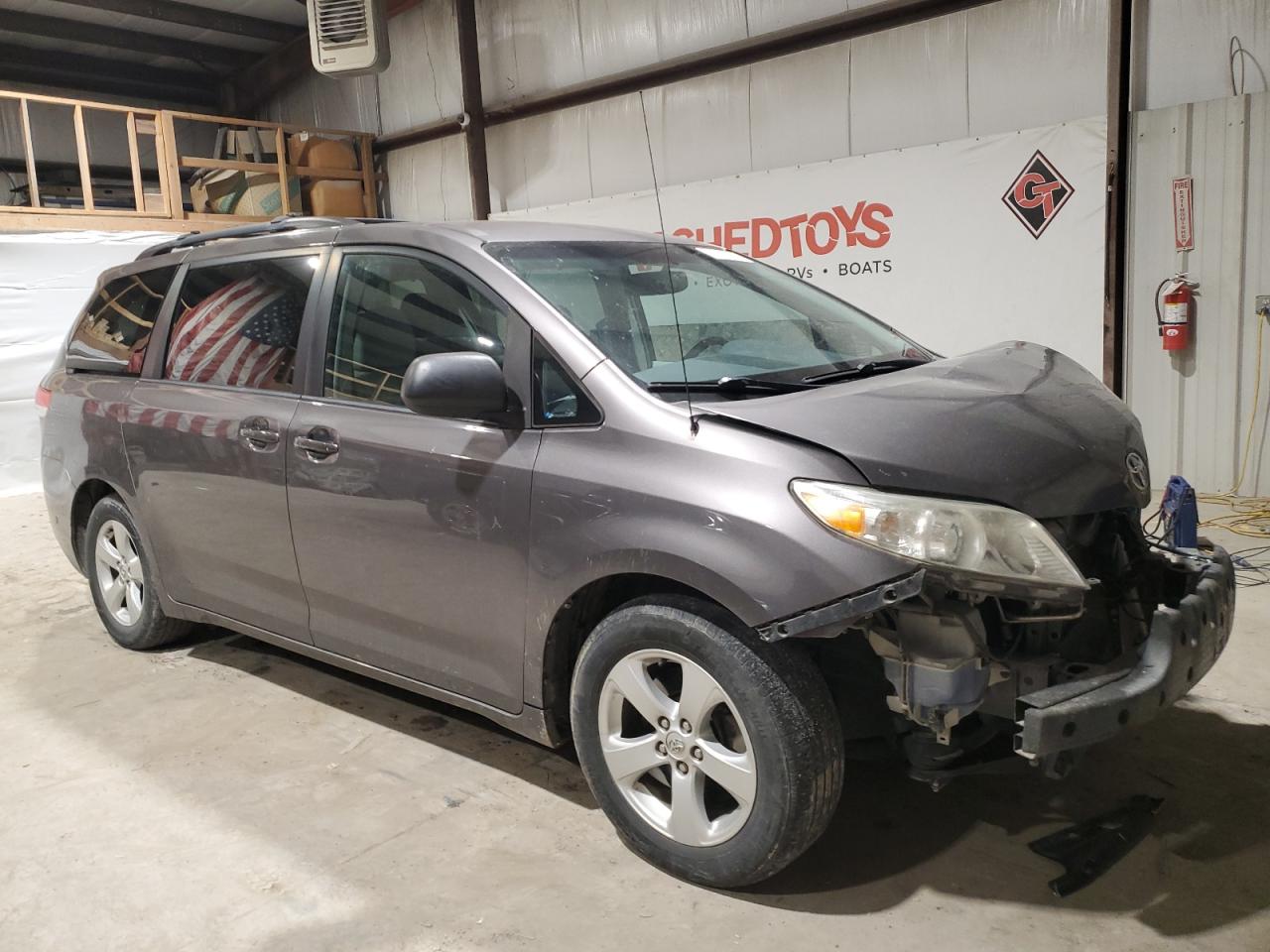 2014 Toyota Sienna - Image 4