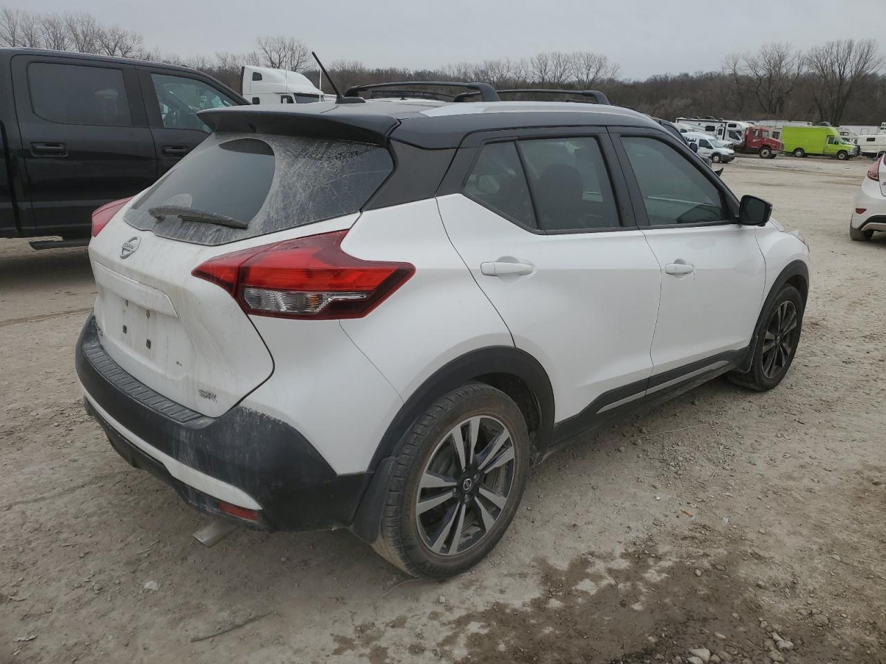 2018 Nissan Kicks - Image 3