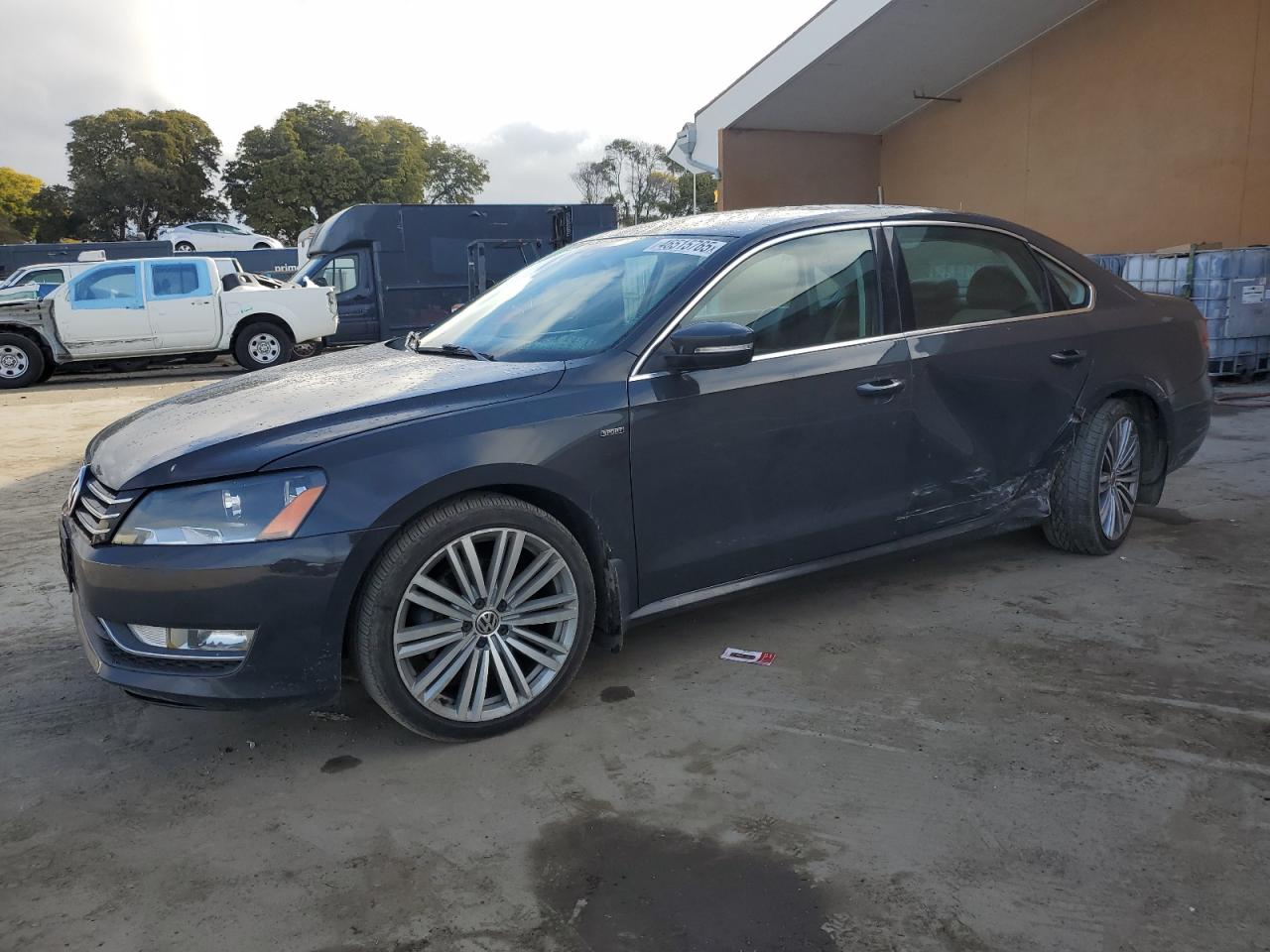 2015 Volkswagen Passat - Image 1