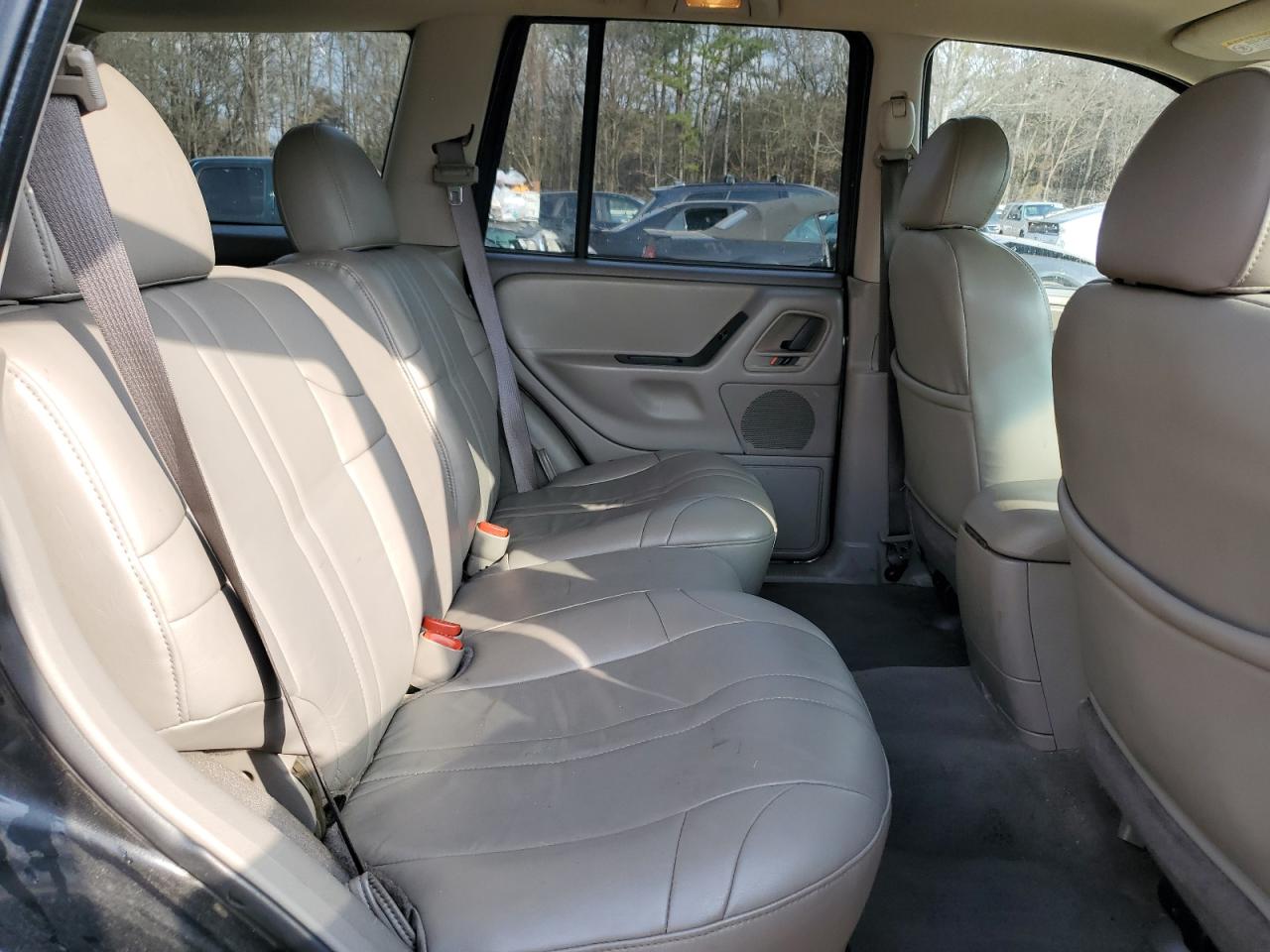 2003 Jeep Grand Cherokee - Image 11