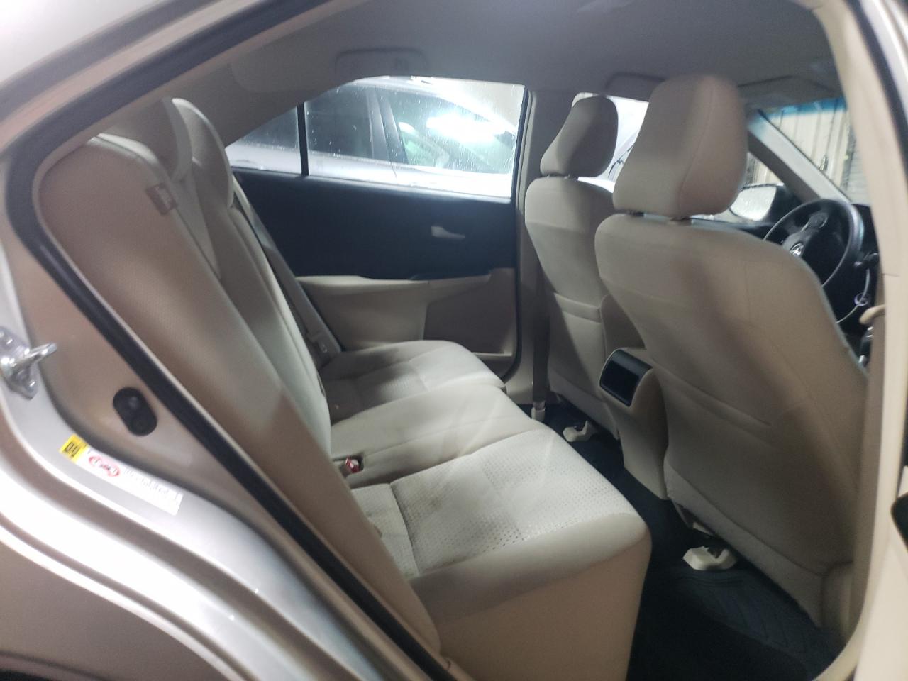 2014 Toyota Camry - Image 10