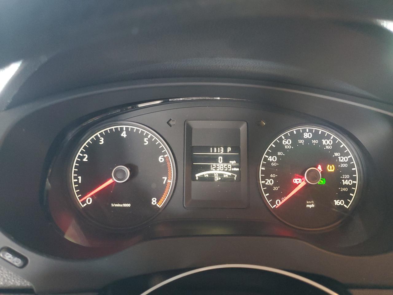 2014 Volkswagen Jetta - Image 9