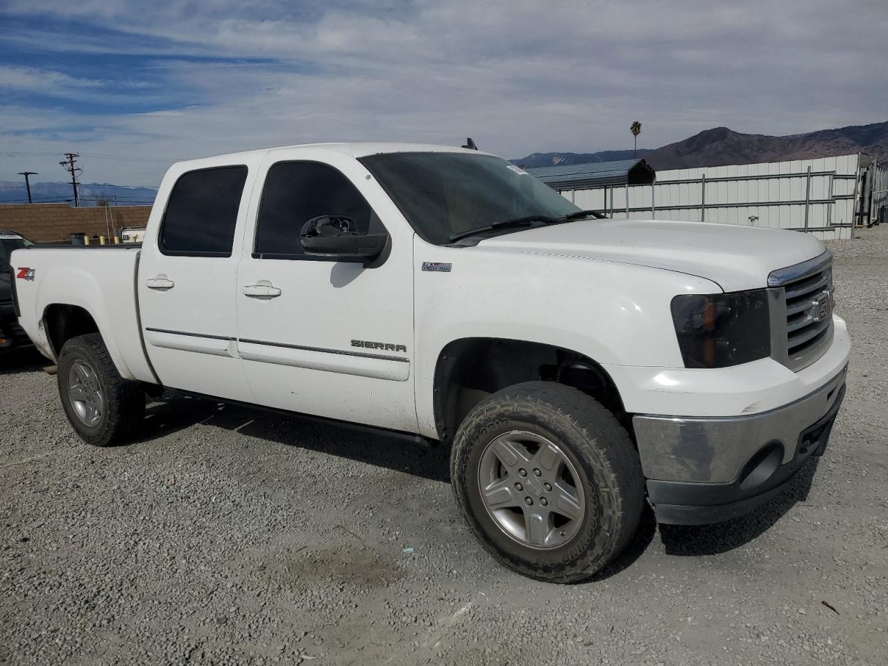 2010 GMC Sierra - Image 4