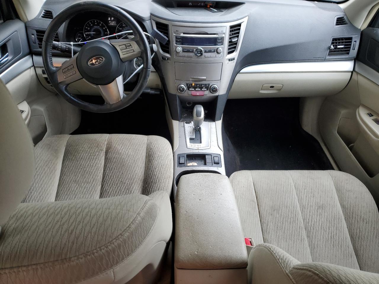 2010 Subaru Outback - Image 8