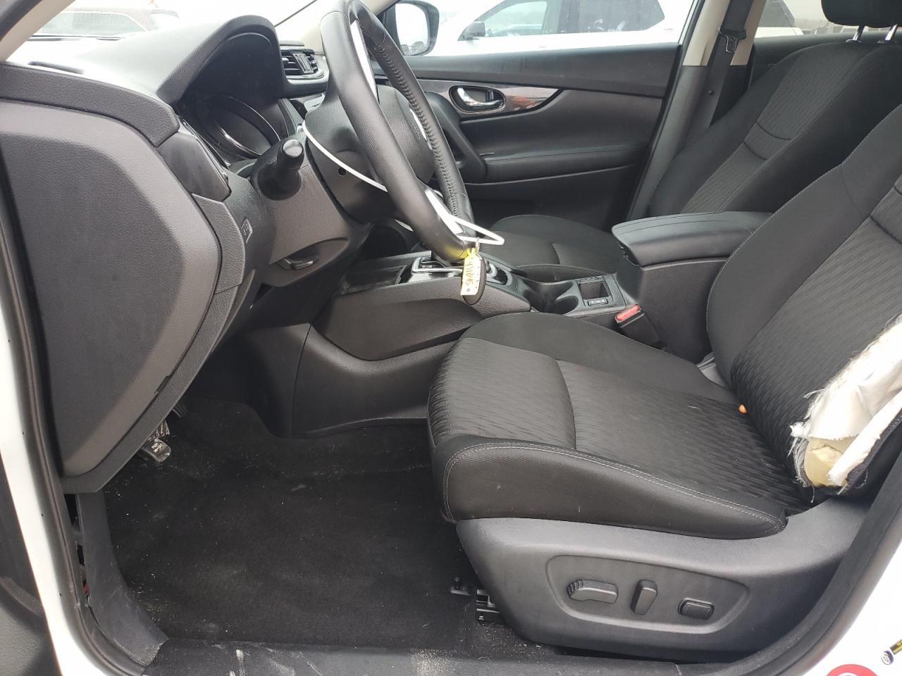 2018 Nissan Rogue - Image 7