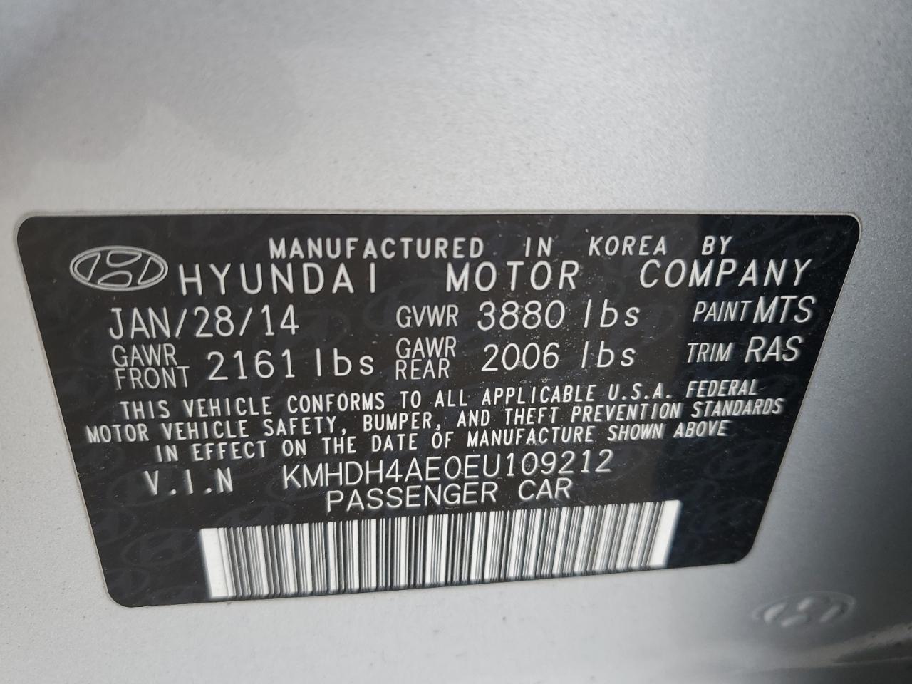 2014 Hyundai Elantra - Image 12