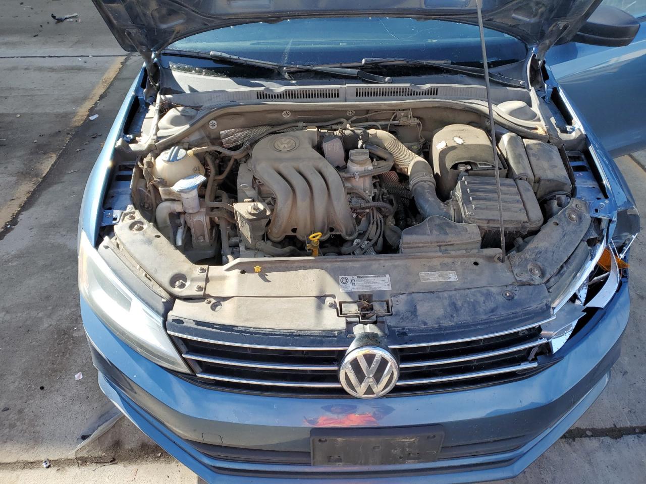2015 Volkswagen Jetta - Image 11