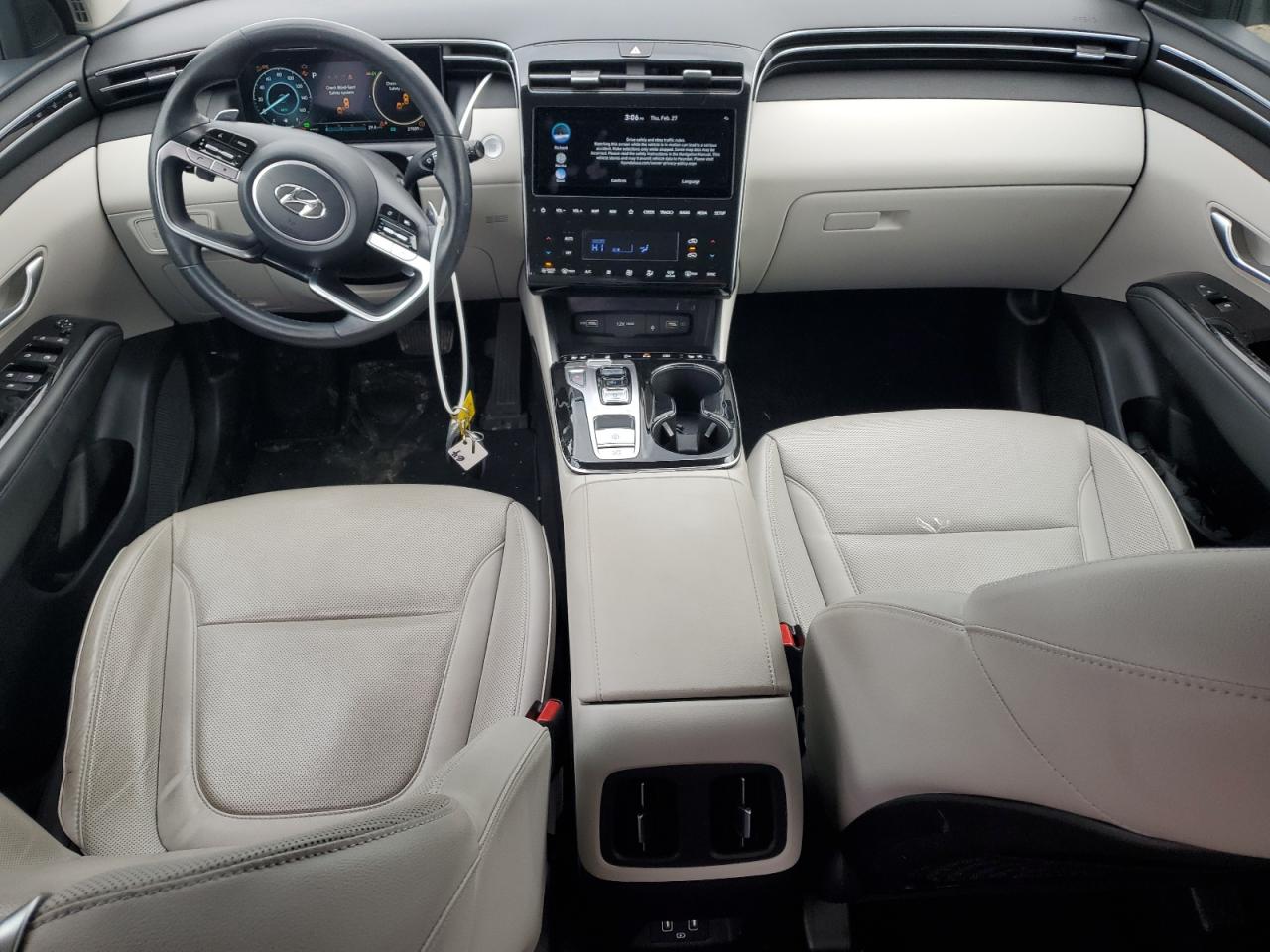 2022 Hyundai Tucson - Image 8