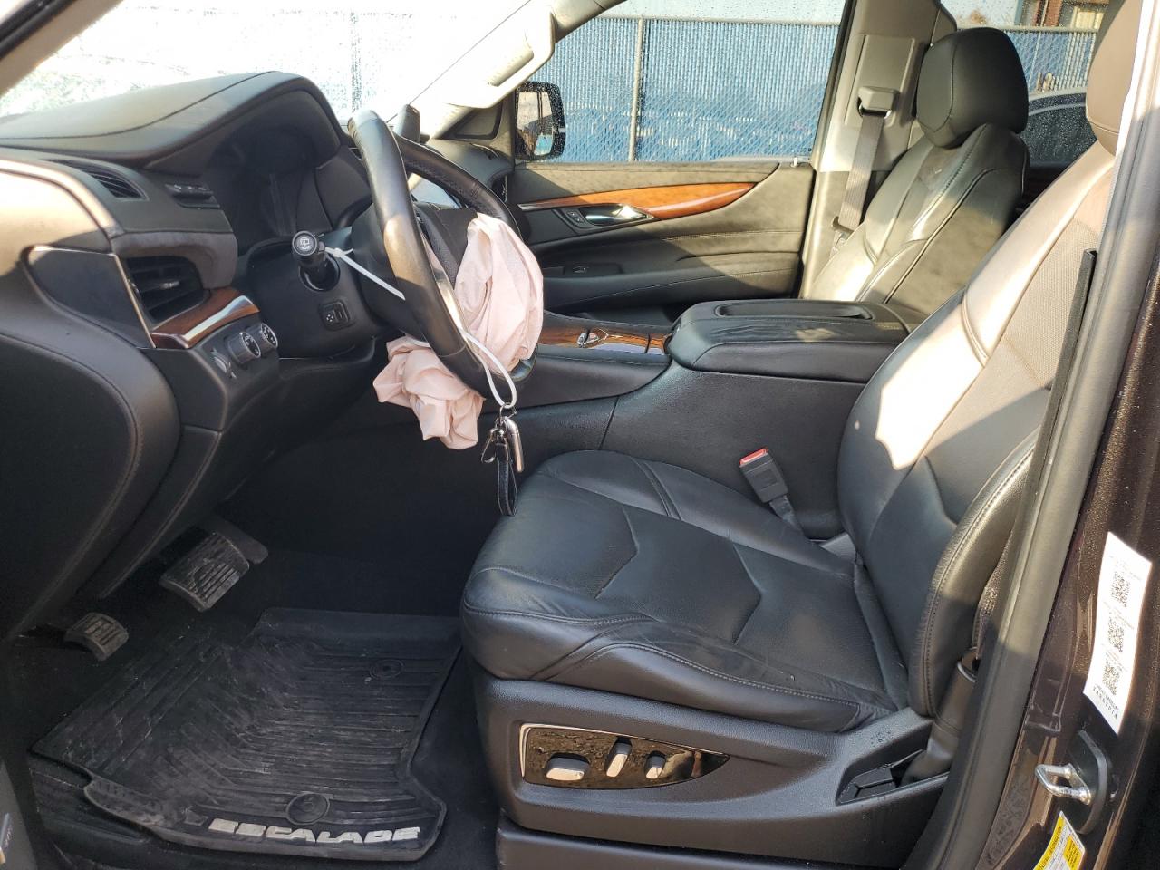 2015 Cadillac Escalade - Image 7