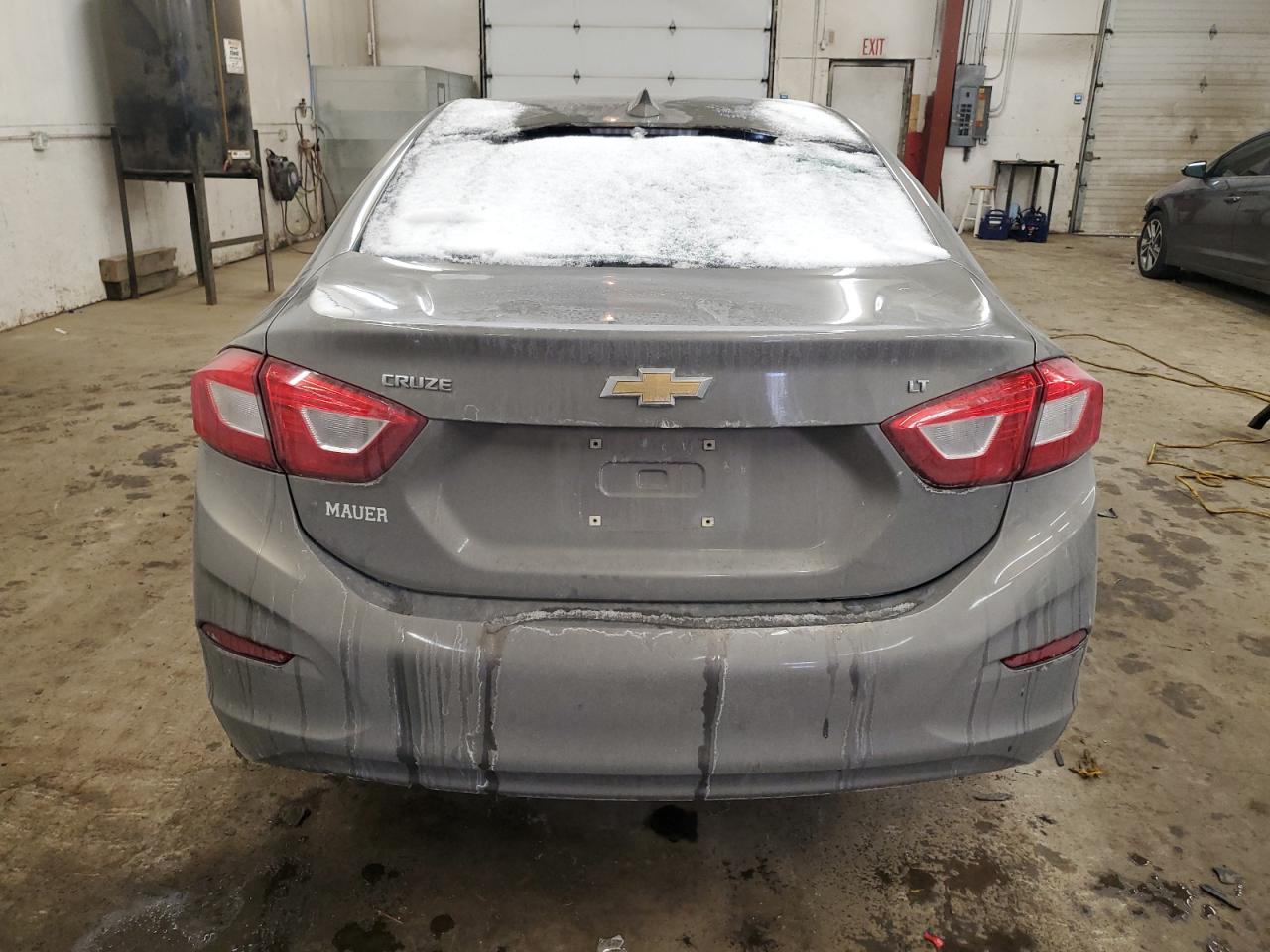 2018 Chevrolet Cruze - Image 6