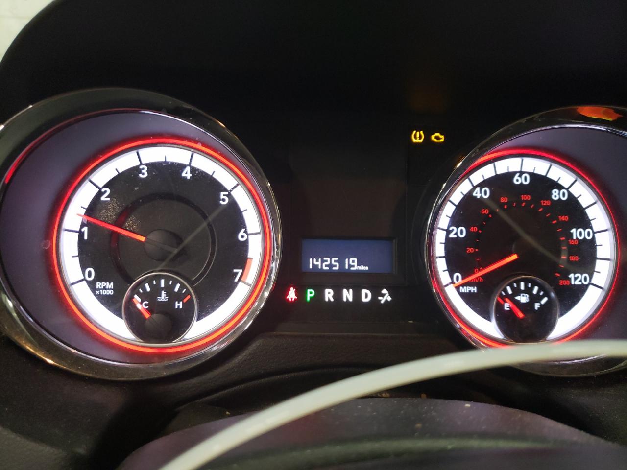 2013 Dodge Caravan - Image 9