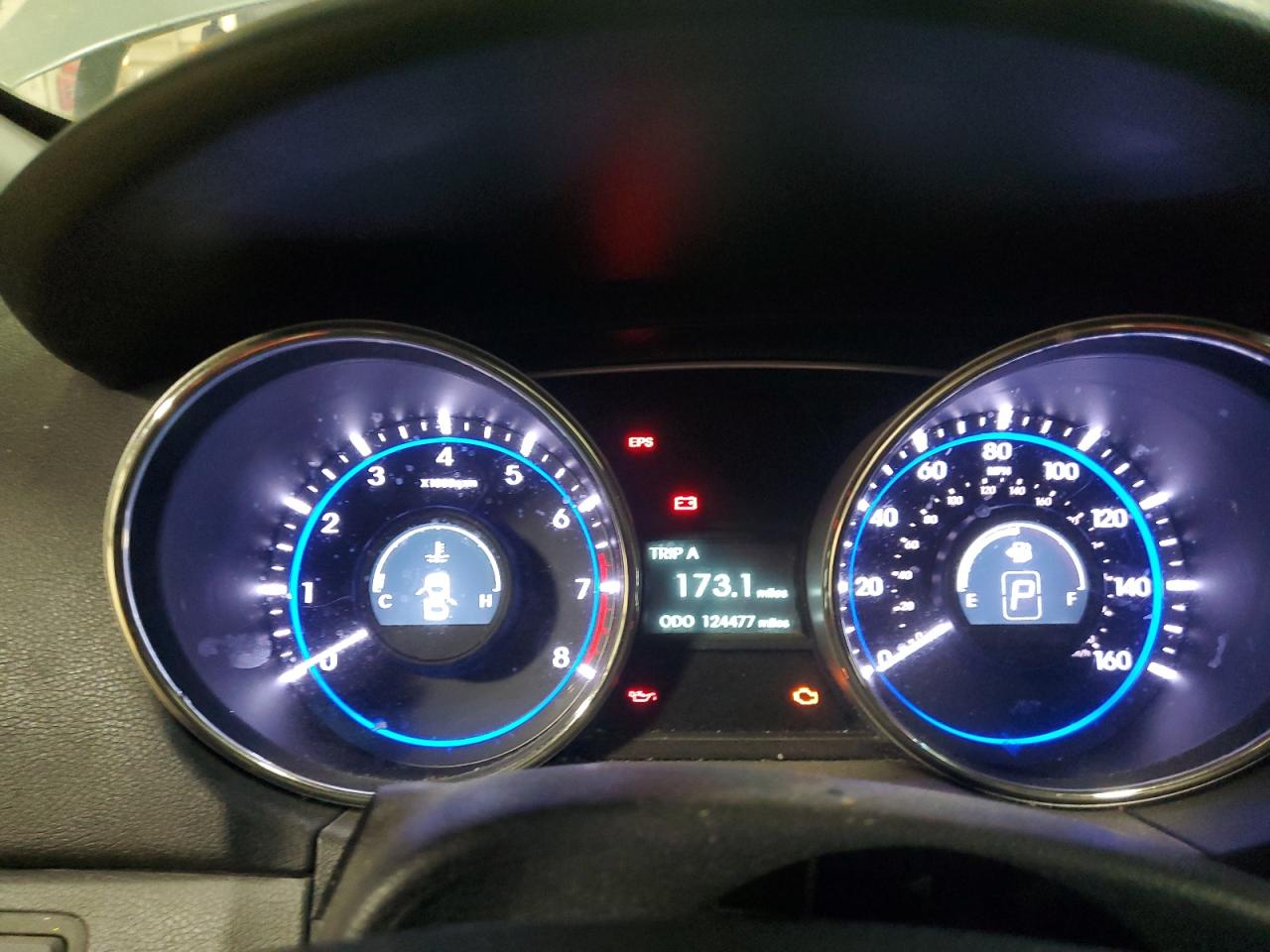 2013 Hyundai Sonata - Image 9