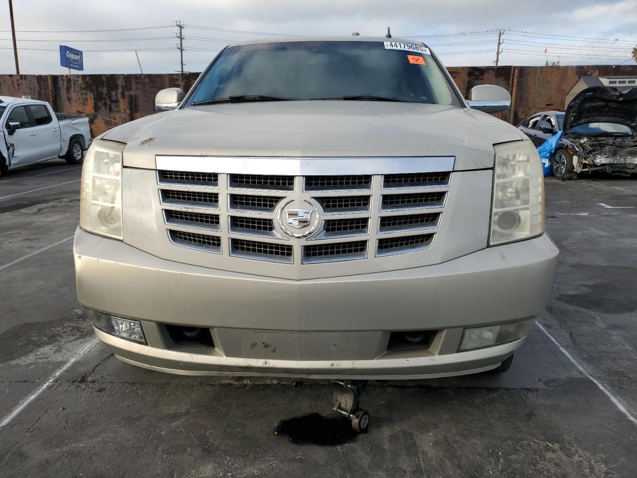 2008 Cadillac Escalade - Image 5