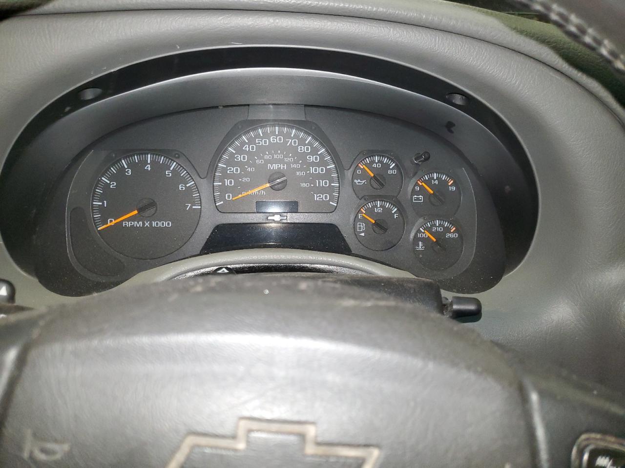 2002 Chevrolet TrailBlazer - Image 9