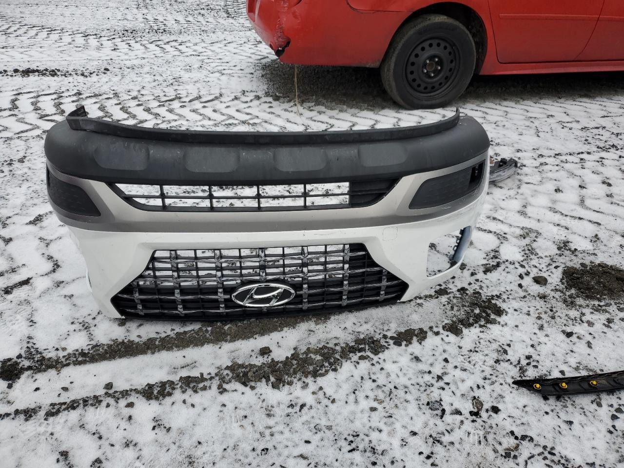 2021 Hyundai Venue - Image 13