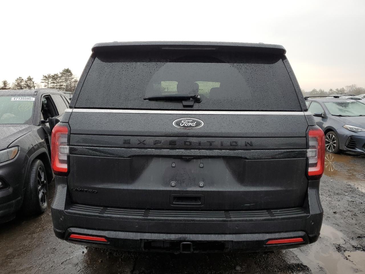 2022 Ford Expedition - Image 6