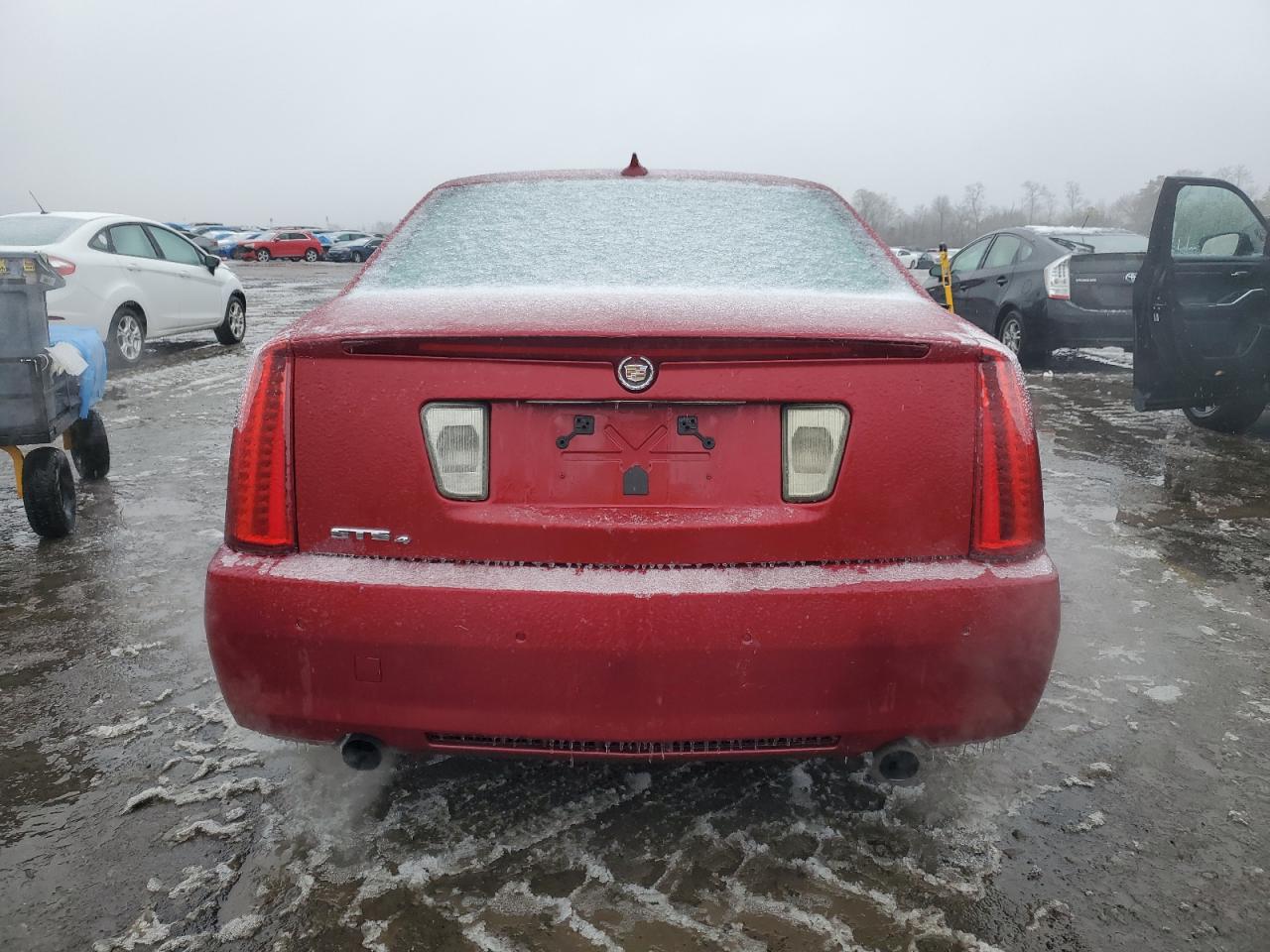 2010 Cadillac STS - Image 6