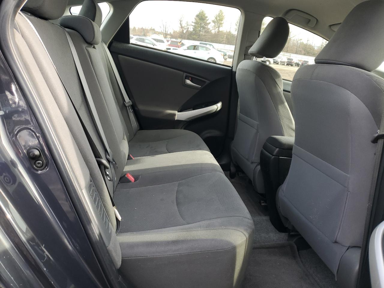 2012 Toyota Prius - Image 10