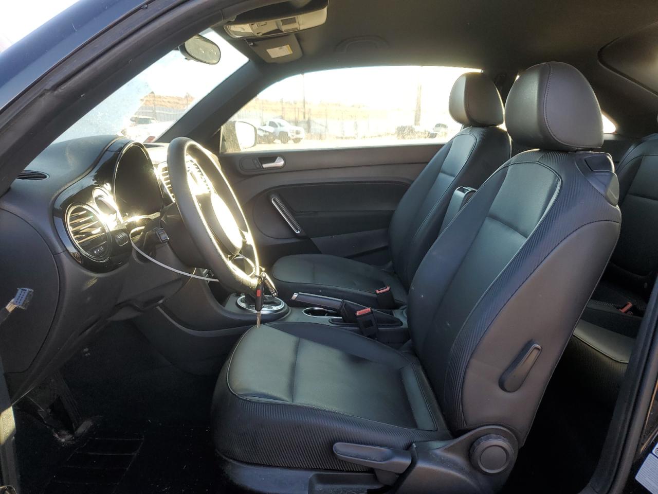 2016 Volkswagen Beetle - Image 7