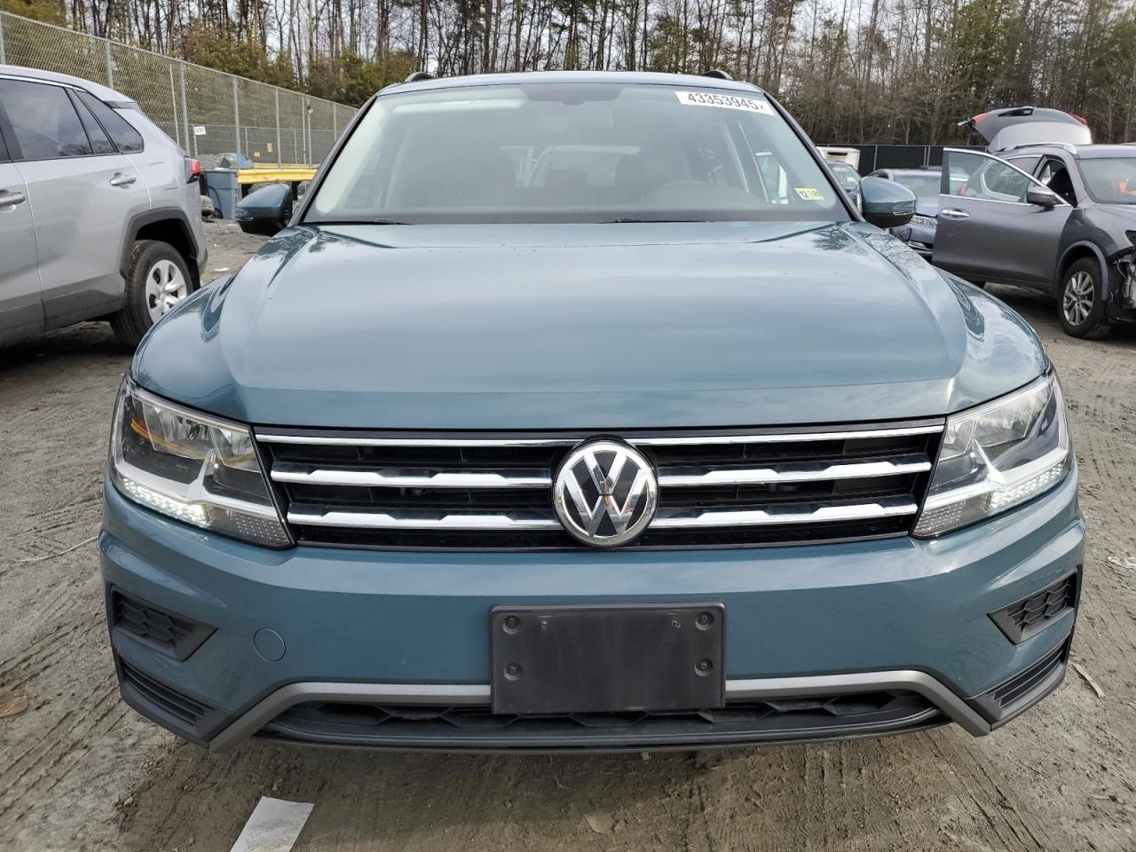 2020 Volkswagen Tiguan - Image 5