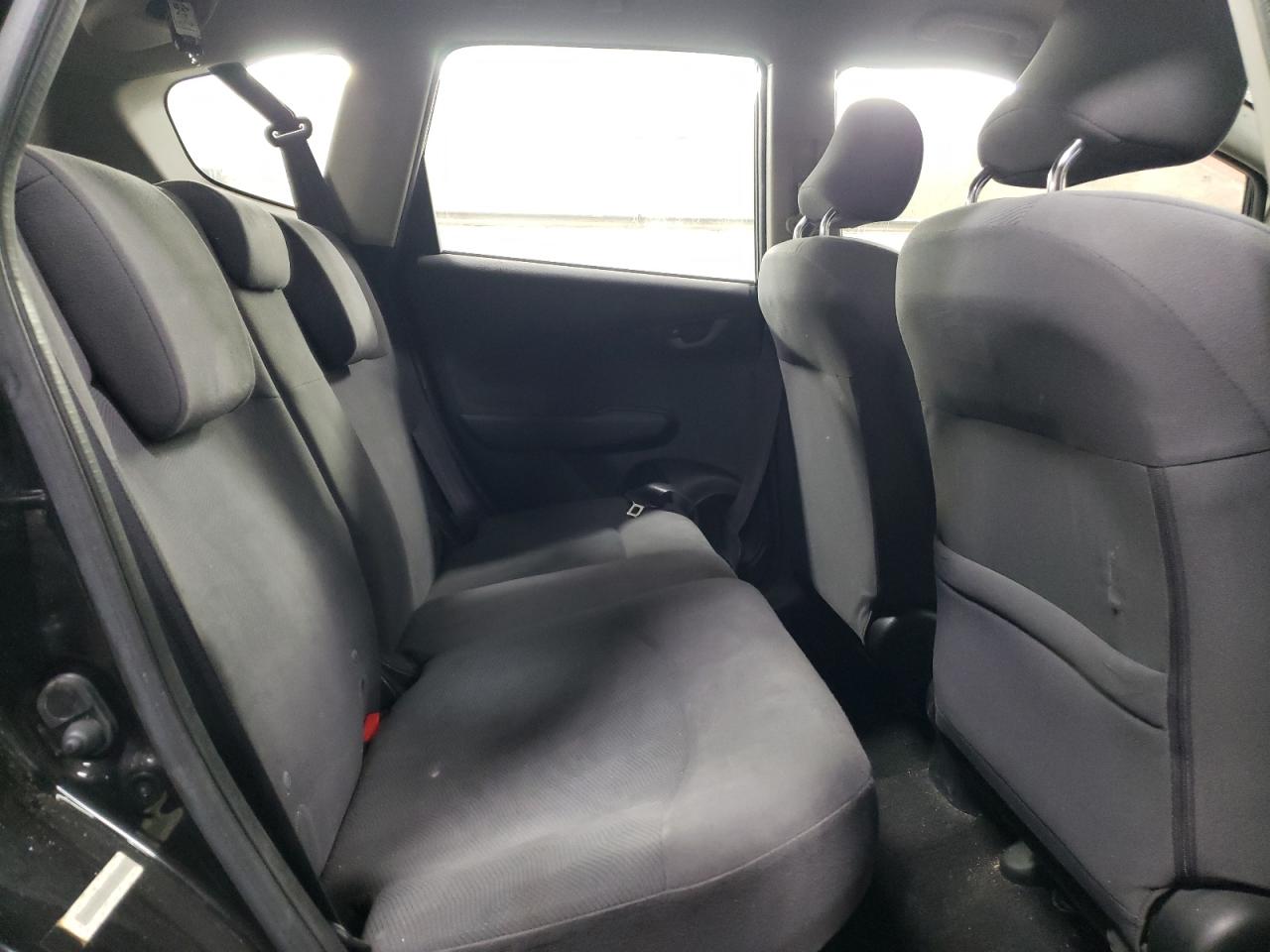 2013 Honda Fit - Image 10