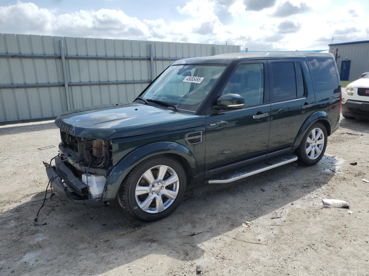 2015 Land Rover LR4 - Image 1