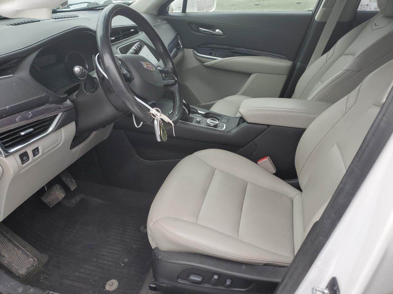2021 Cadillac XT4 - Image 7
