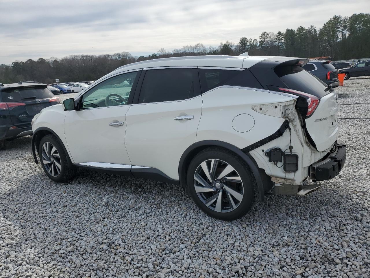 2015 Nissan Murano - Image 2