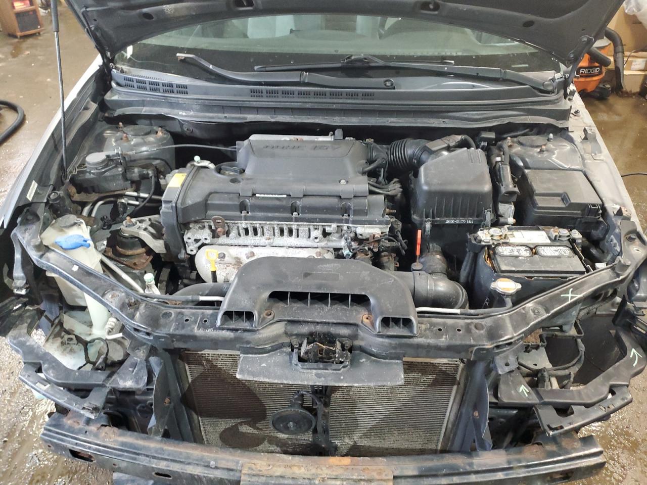 2010 Hyundai Elantra - Image 11