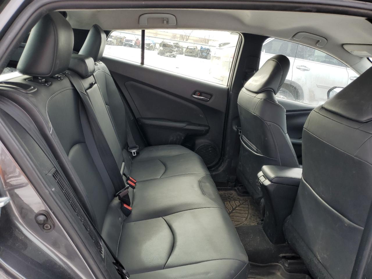 2020 Toyota Prius - Image 10