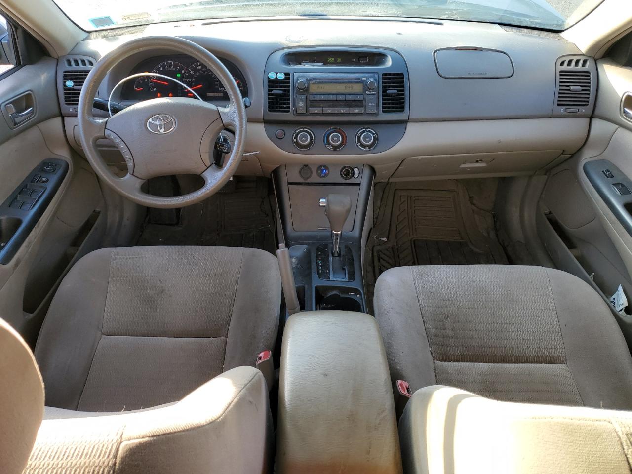 2005 Toyota Camry - Image 8