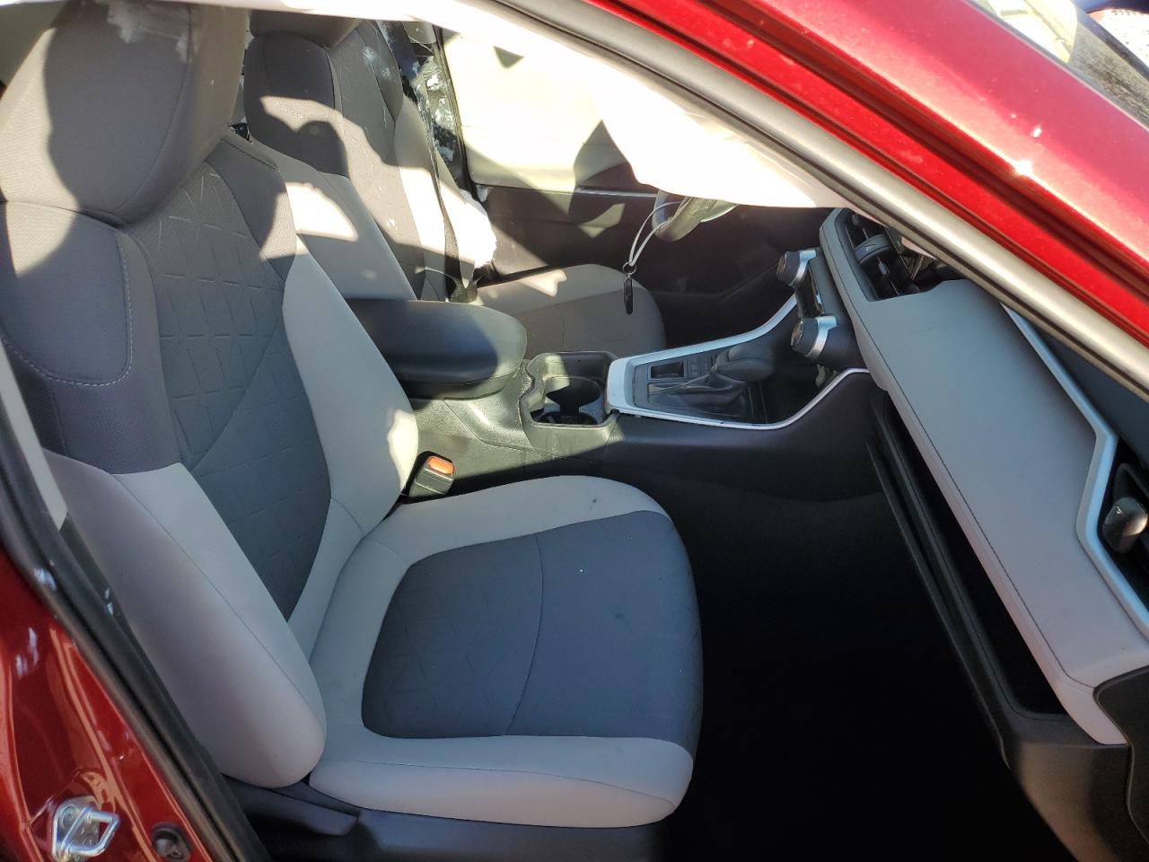 2020 Toyota RAV 4 - Image 7