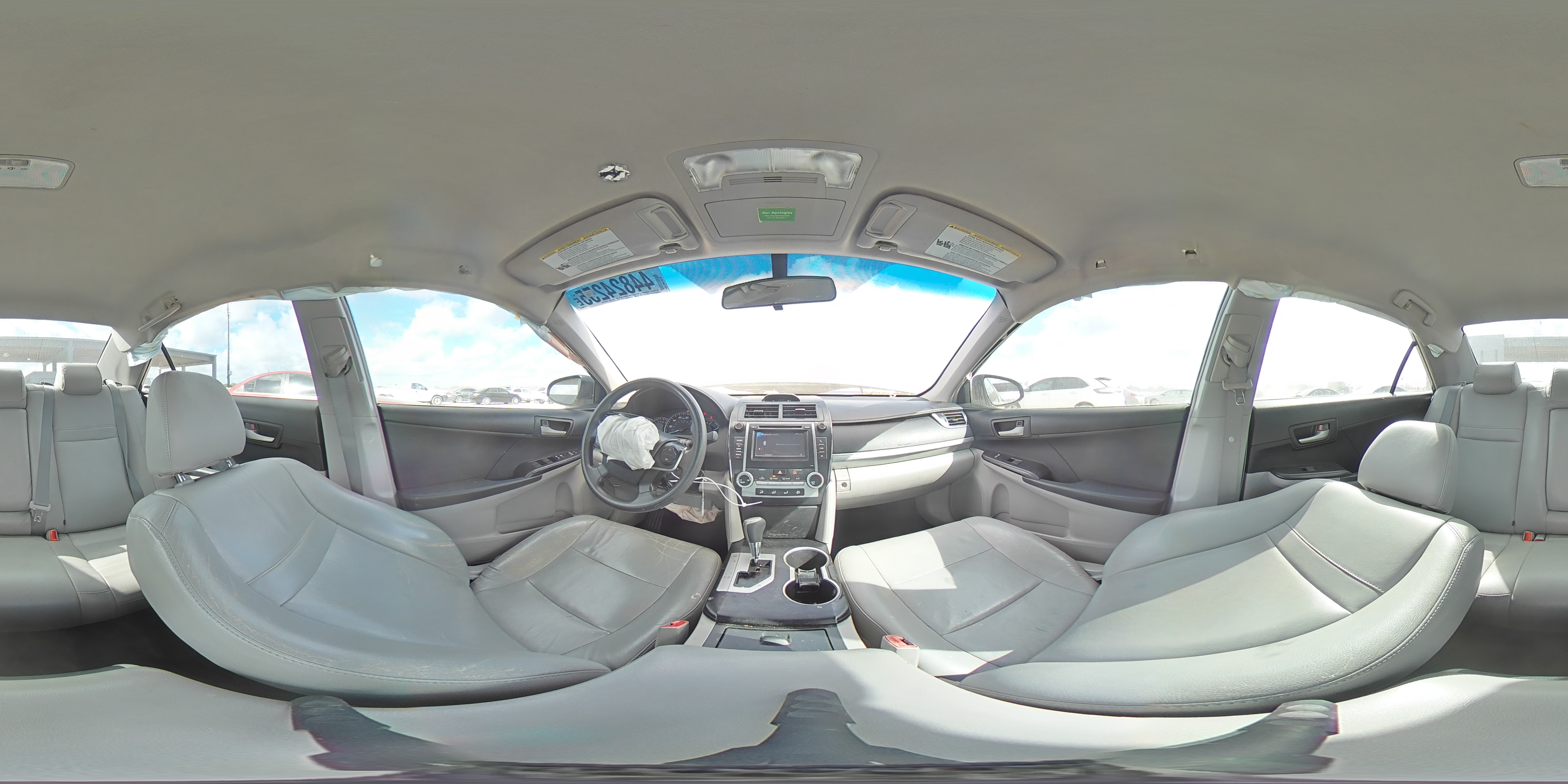 2012 Toyota Camry - Image 15