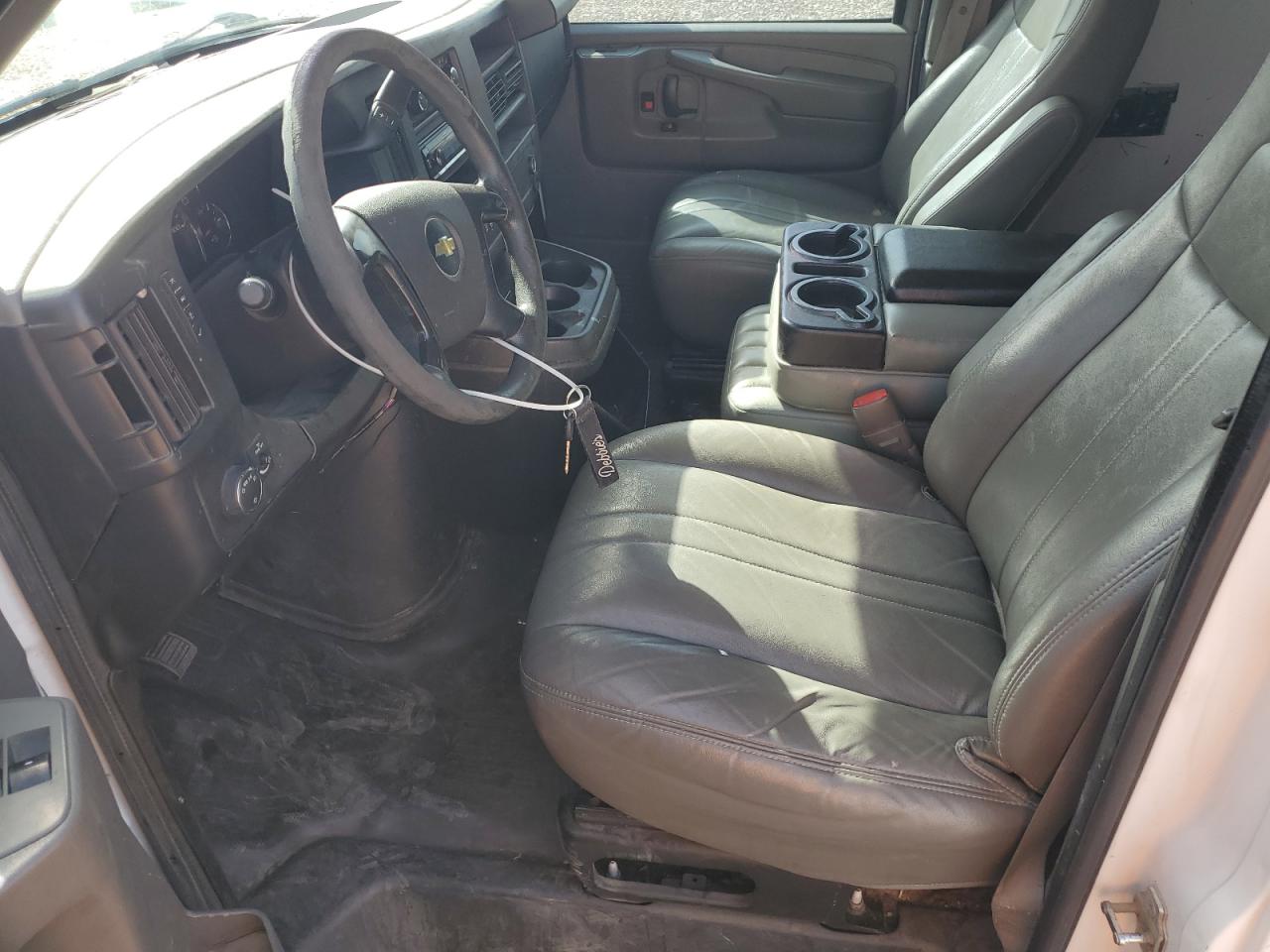 2014 Chevrolet Express - Image 7