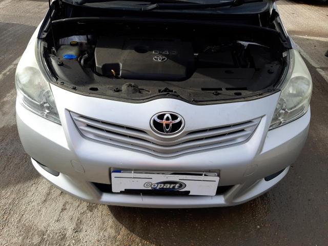 2011 TOYOTA VERSO TR D