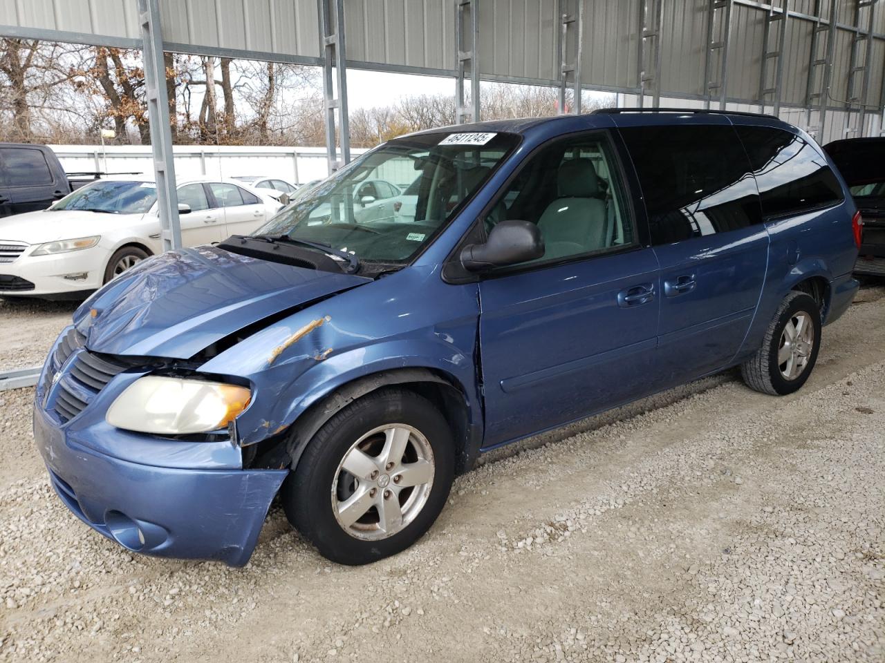 2007 Dodge Caravan - Image 1