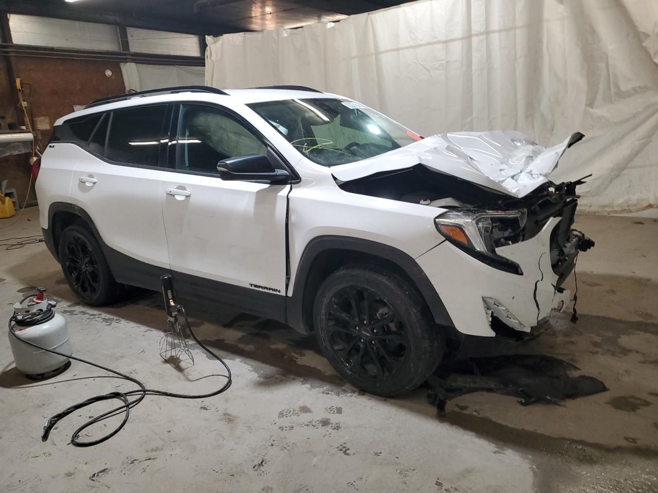 2020 GMC Terrain - Image 4