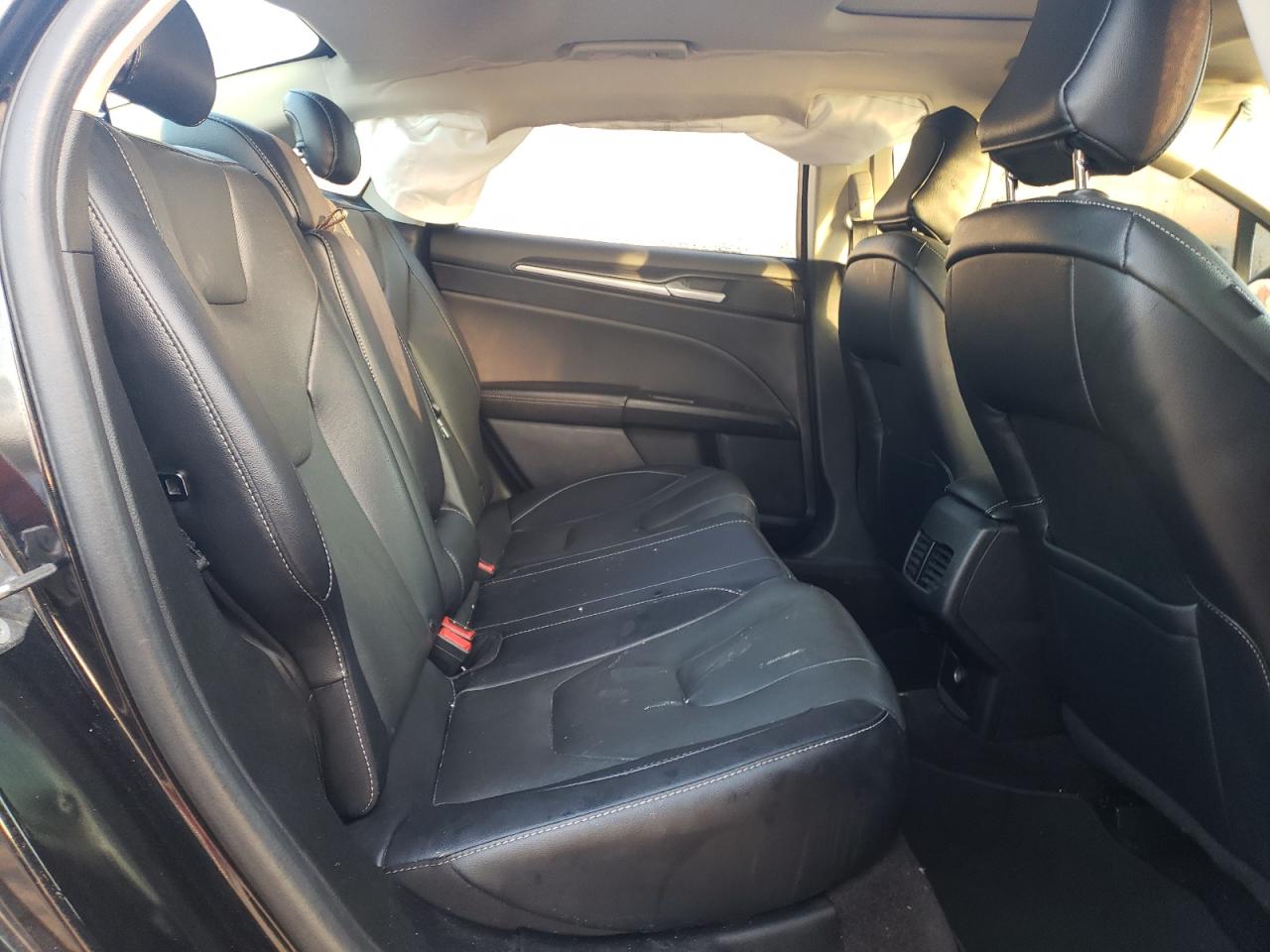 2020 Ford Fusion - Image 10
