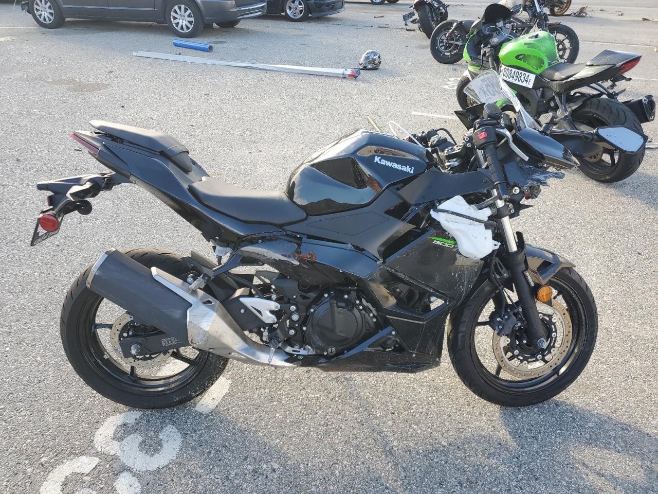 2024 Kawasaki Ex500 продається в Van Nuys, CA - Front End