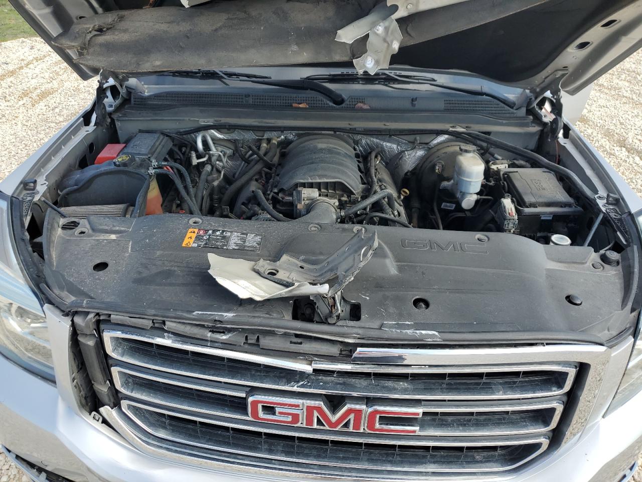 2018 GMC Yukon - Image 12